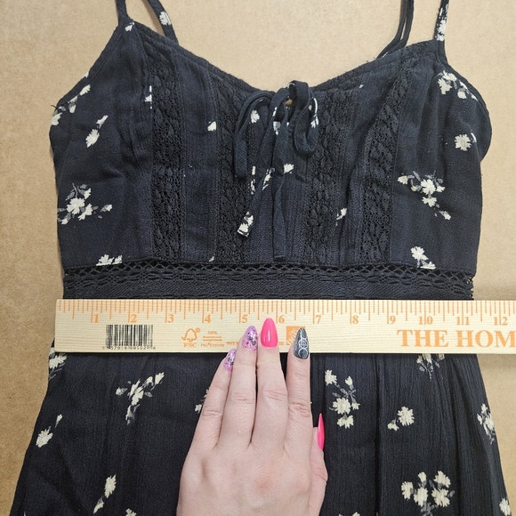 Abercrombie & Fitch Floral Hi Low Dress Black Ruffle Sundress Flower Size XSP - Picture 13 of 16